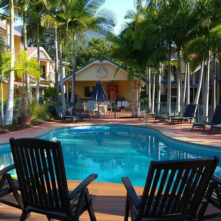 At Beach Court Holiday Villas Airlie Beach Exteriér fotografie